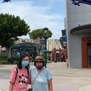 Meet your Posher, Lisa